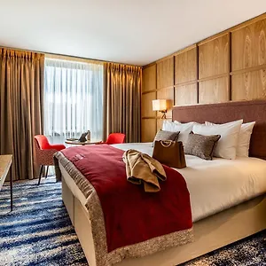 https://skylon.dublin-hotelsweb.com