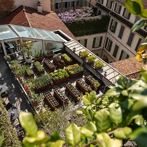 Scala 4*, Milano Italien